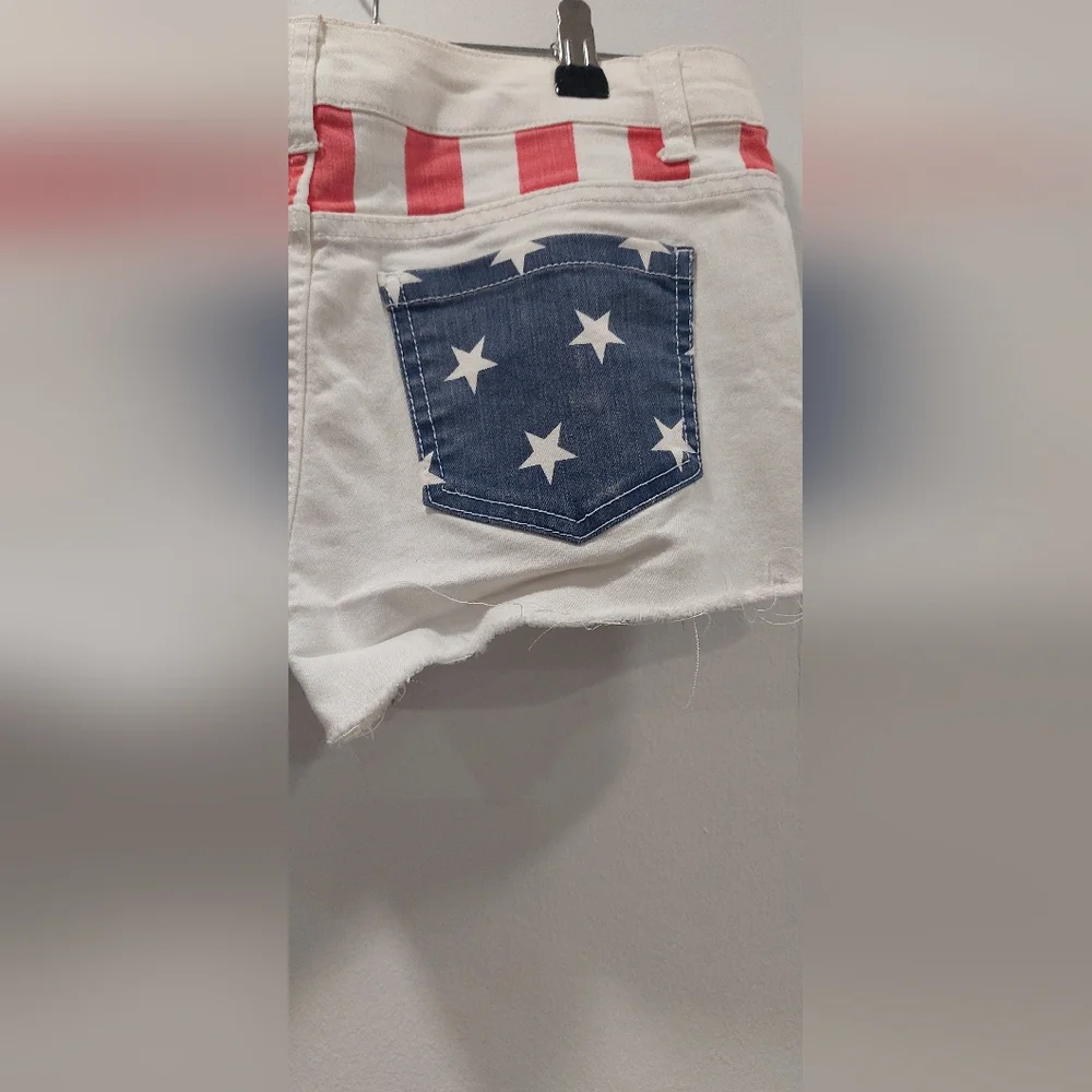 Blue and White Jean Shorts for Casual Wear - Picture 4 of 6